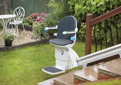 The outdoor exterior stairchair in City has outside stair chair lift
